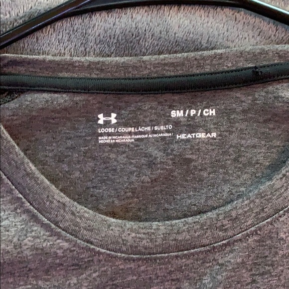 Mens Under Armour Long Sleeve Heat Cool Shirt - Picture 3 of 4